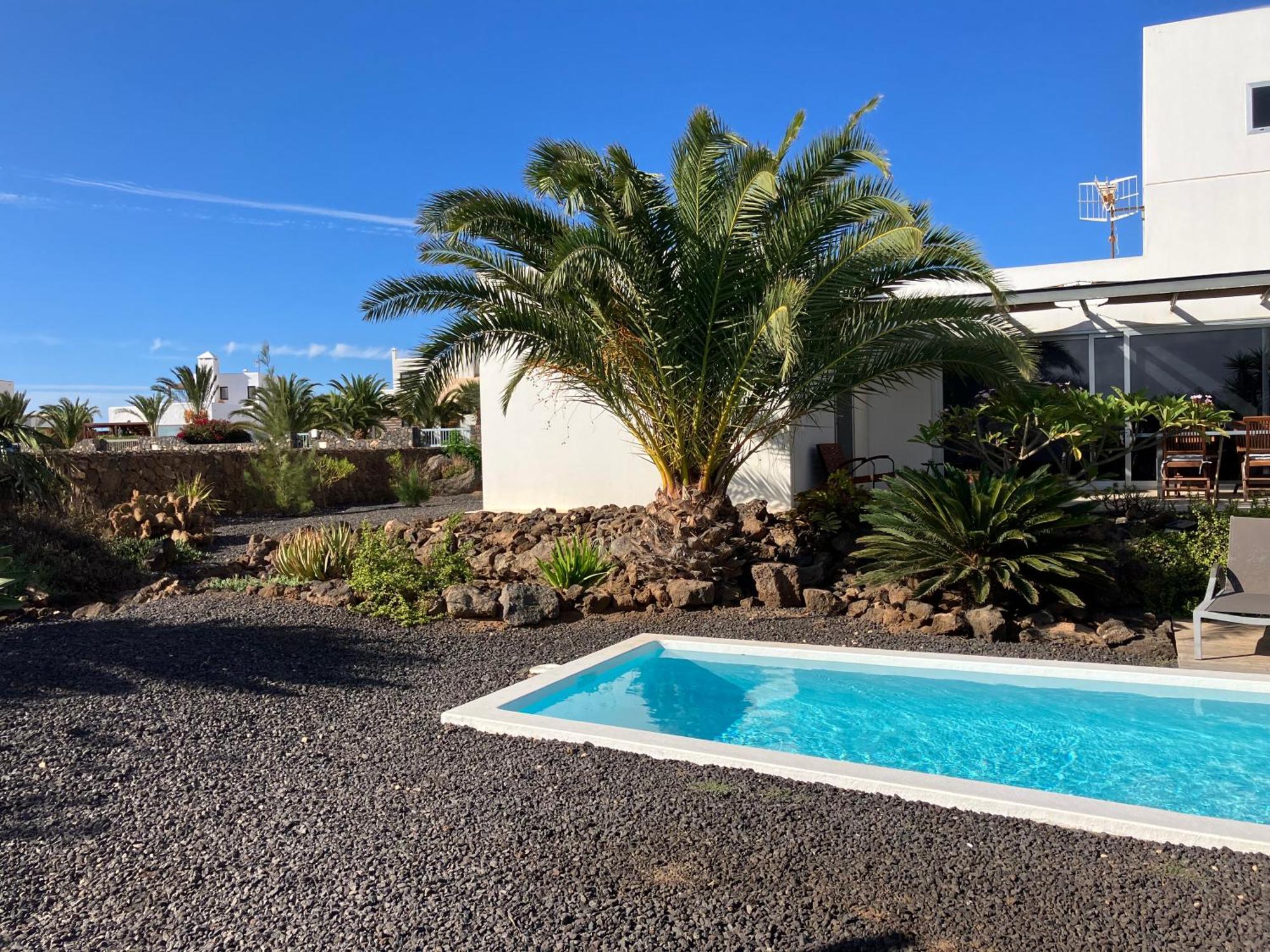 Villa Majanicho Rock - With Heated Pool *