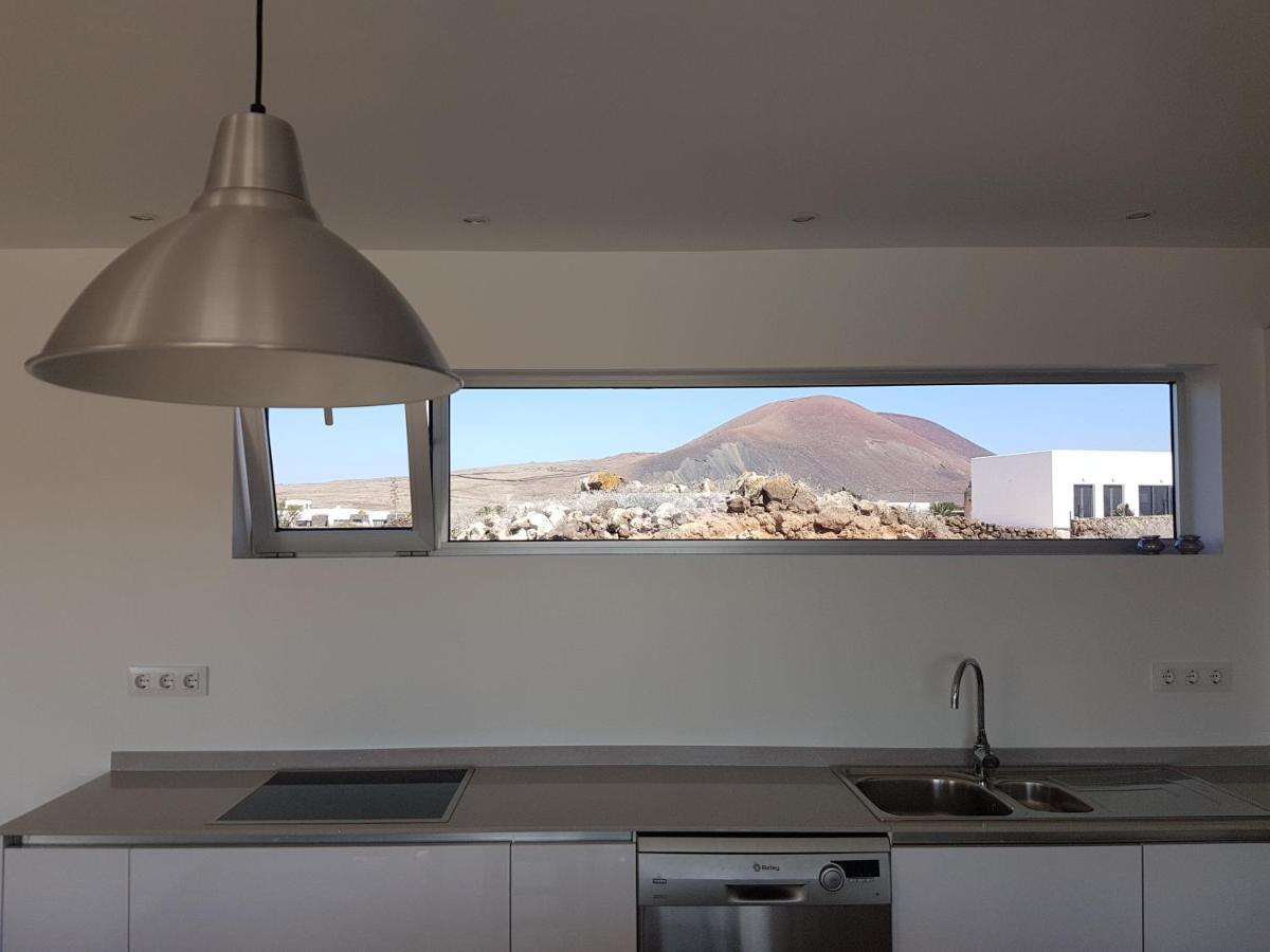 Majanicho Rock - With Heated Pool Villa Lajares